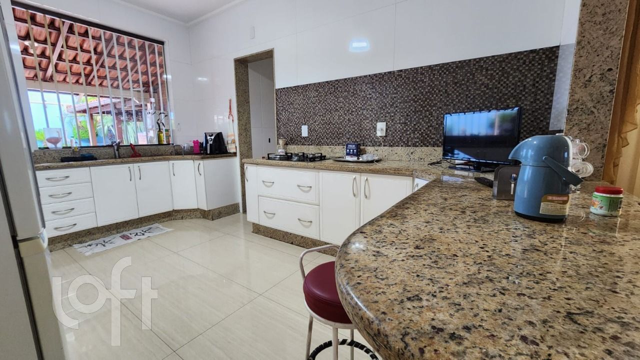 Casa à venda com 3 quartos, 339m² - Foto 10