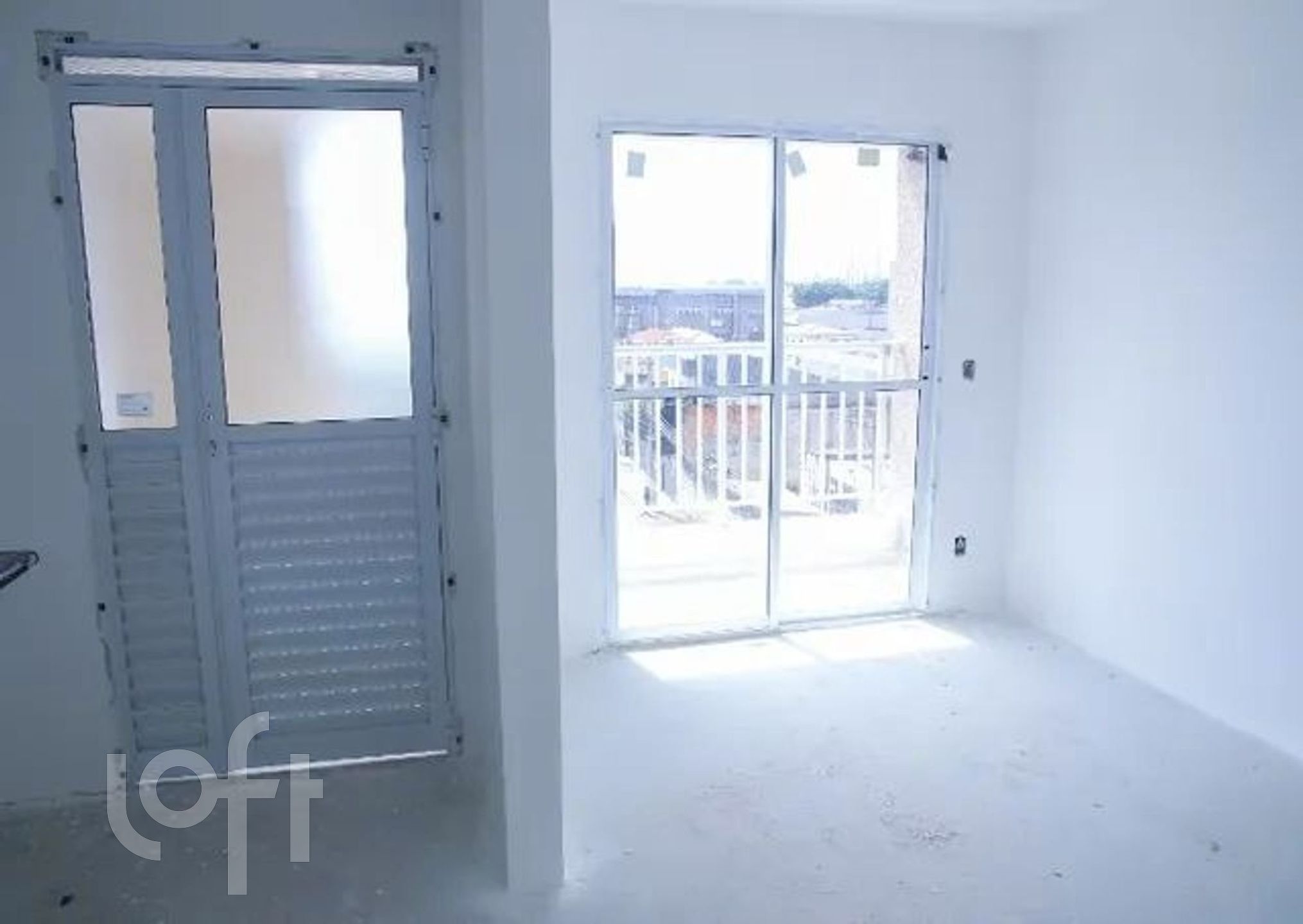 Apartamento à venda com 2 quartos, 42m² - Foto 1