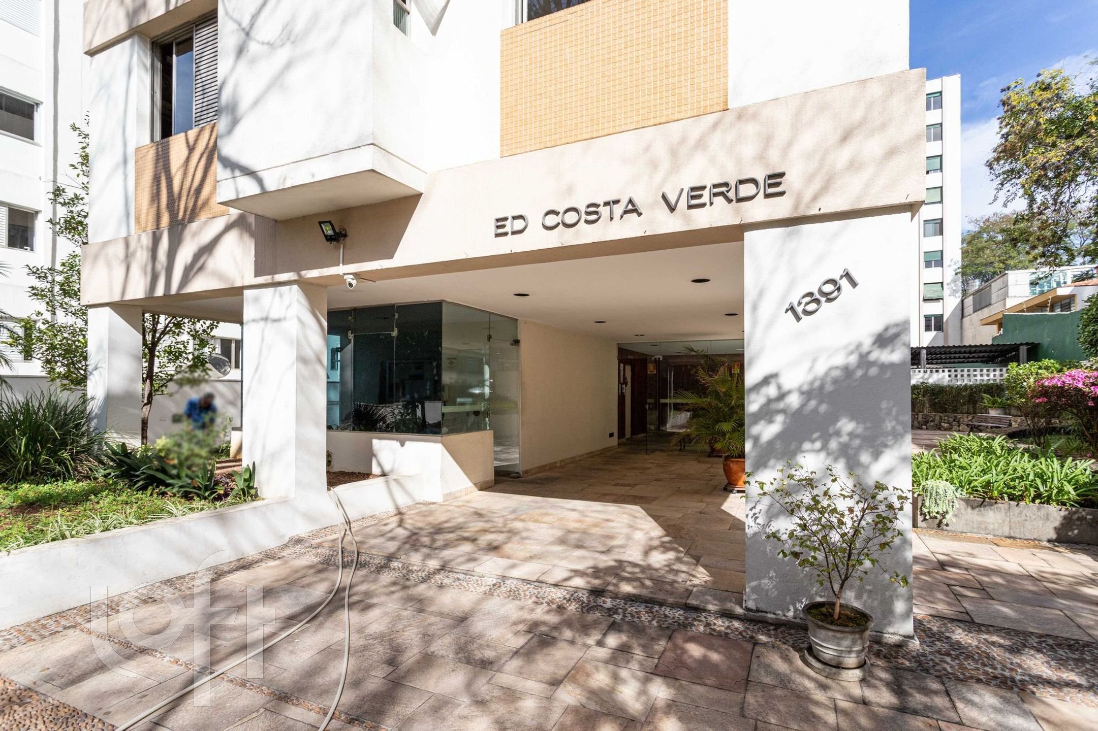 Apartamento à venda com 2 quartos, 72m² - Foto 31