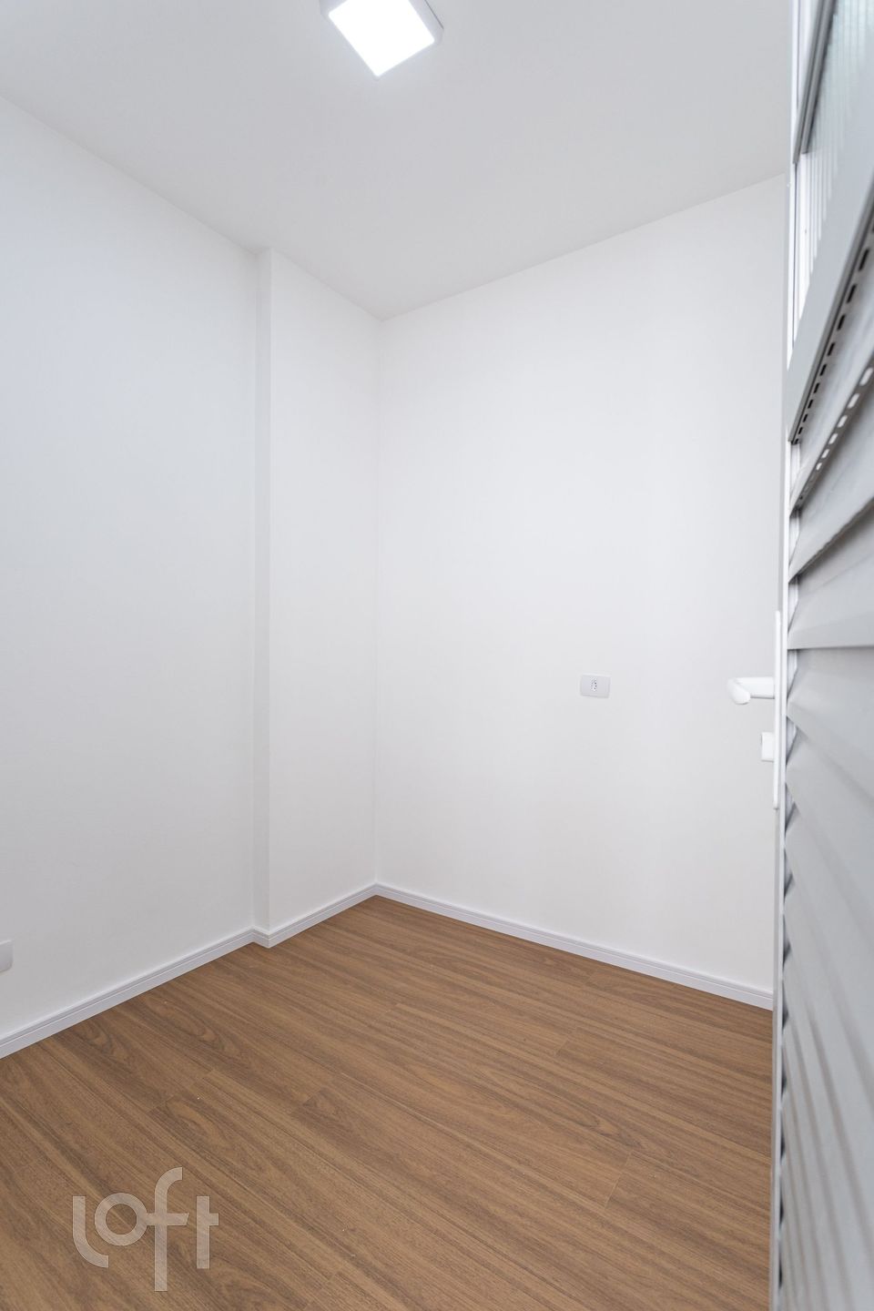 Apartamento à venda com 2 quartos, 72m² - Foto 4