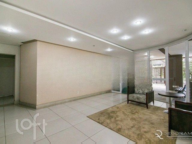 Apartamento com 72m², 2 dormitórios, 1 suíte, 1 vaga, Petrópolis em Porto Alegre