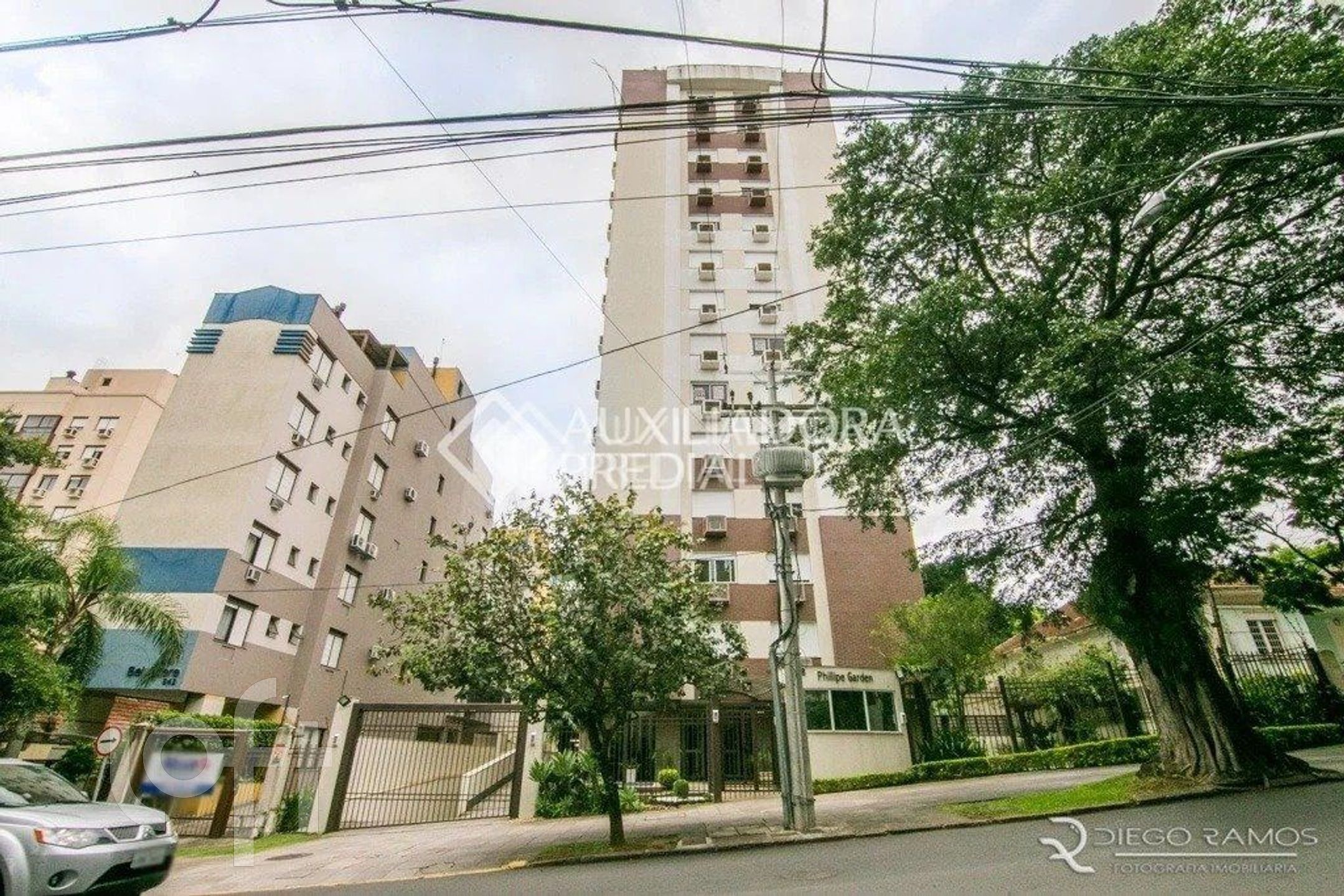 Apartamento com 72m², 2 dormitórios, 1 suíte, 1 vaga, Petrópolis em Porto Alegre
