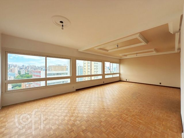 Apartamento com 167m², 3 dormitórios, 1 suíte, 1 vaga, Moinhos de Vento em Porto Alegre