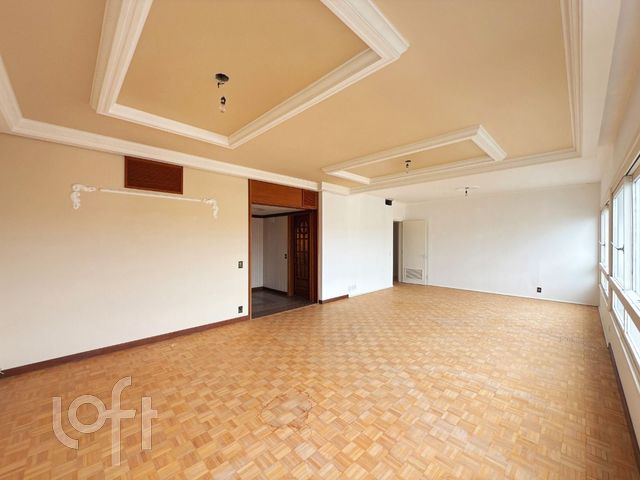 Apartamento com 167m², 3 dormitórios, 1 suíte, 1 vaga, Moinhos de Vento em Porto Alegre