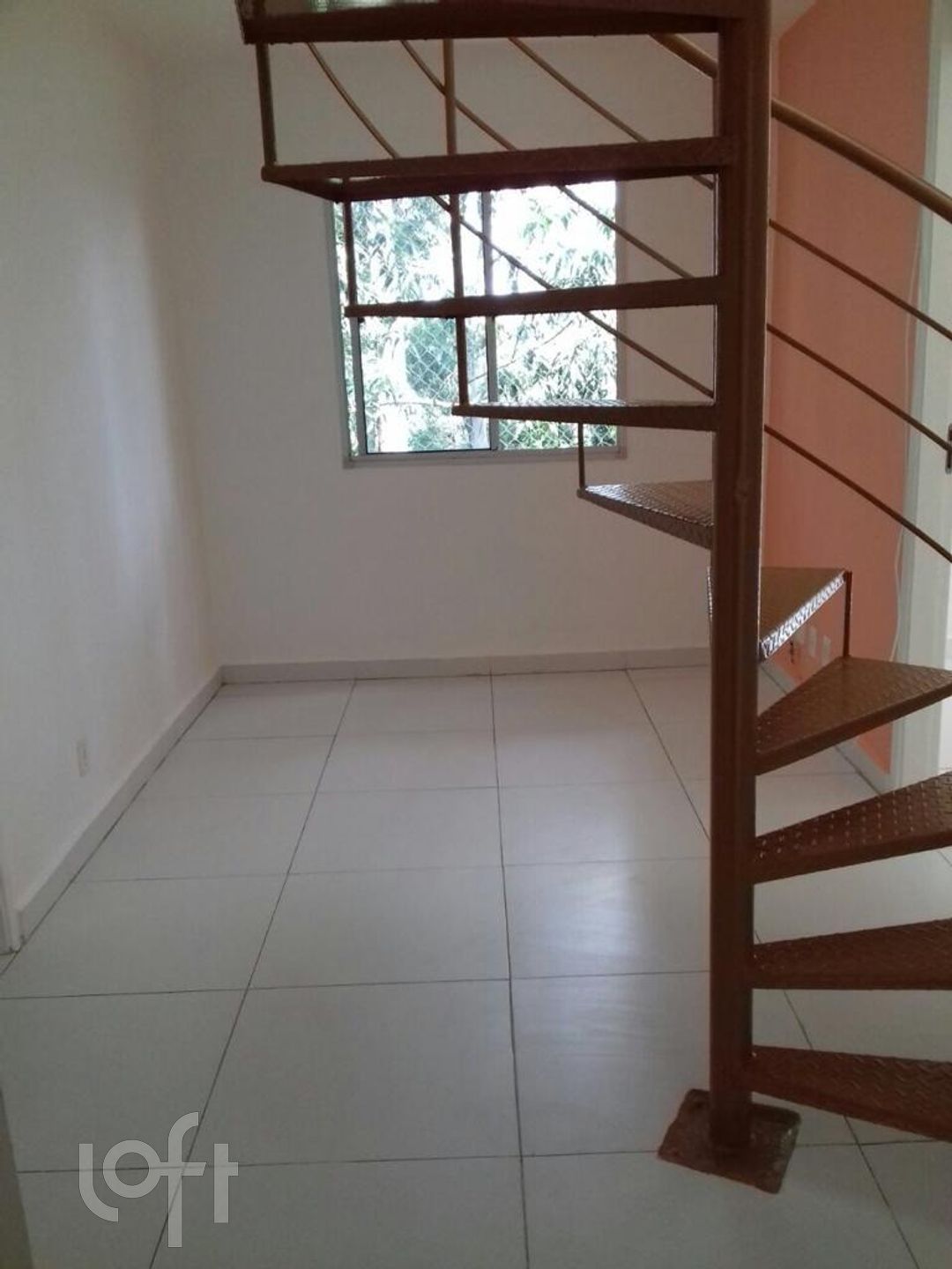 Apartamento à venda com 3 quartos, 95m² - Foto 1