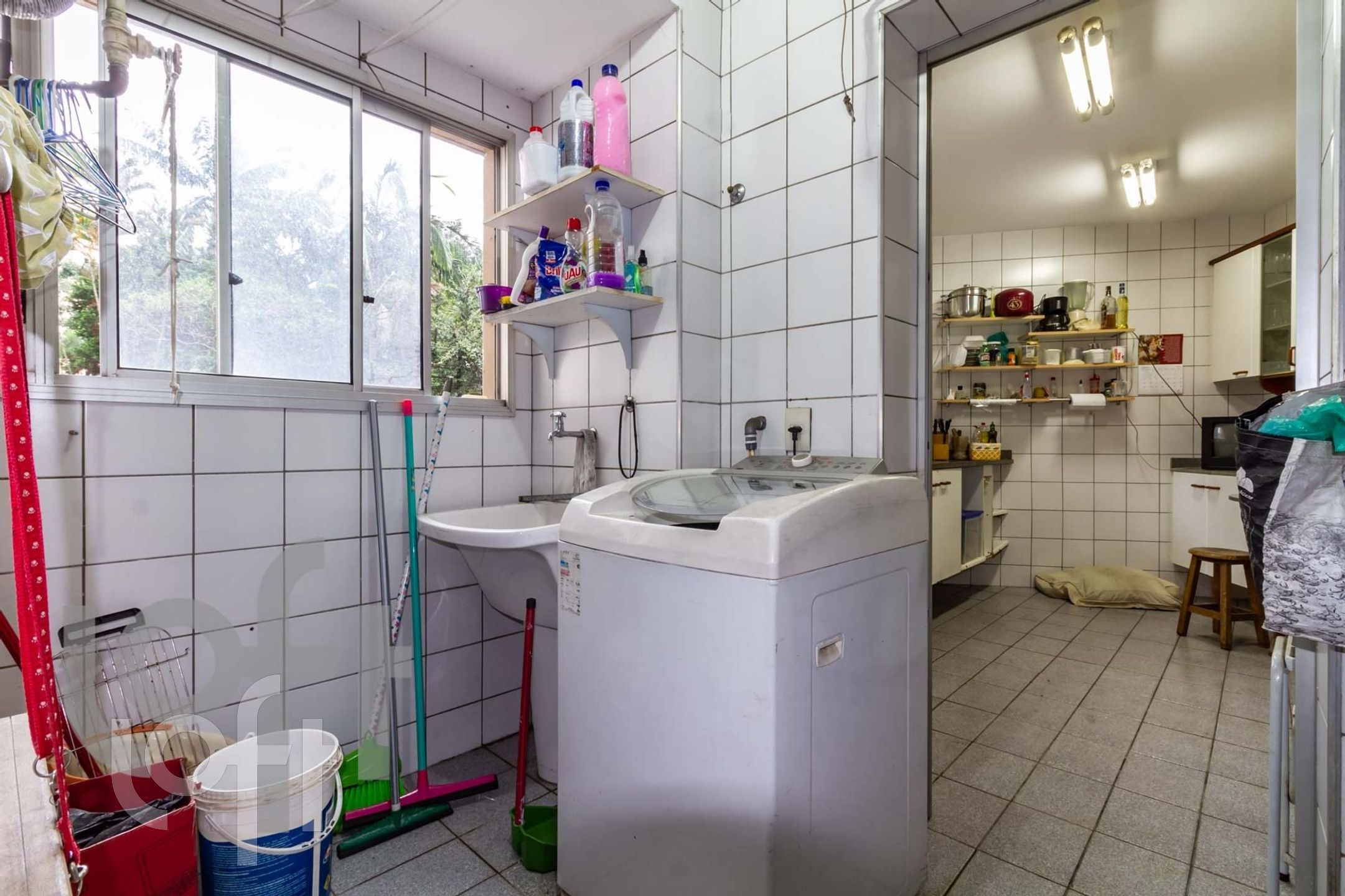 Apartamento à venda com 2 quartos, 110m² - Foto 23