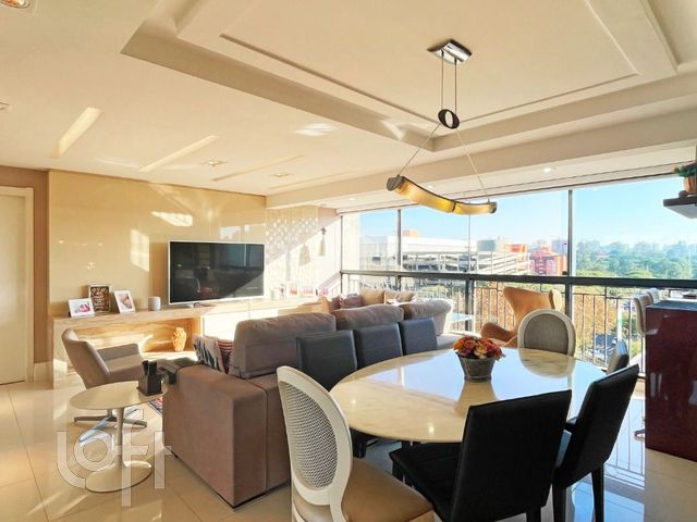 Apartamento com 120m², 3 dormitórios, 1 suíte, 2 vagas, Jardim Europa em Porto Alegre