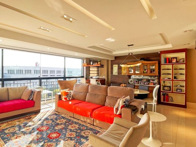 Apartamento com 120m², 3 dormitórios, 1 suíte, 2 vagas, Jardim Europa em Porto Alegre