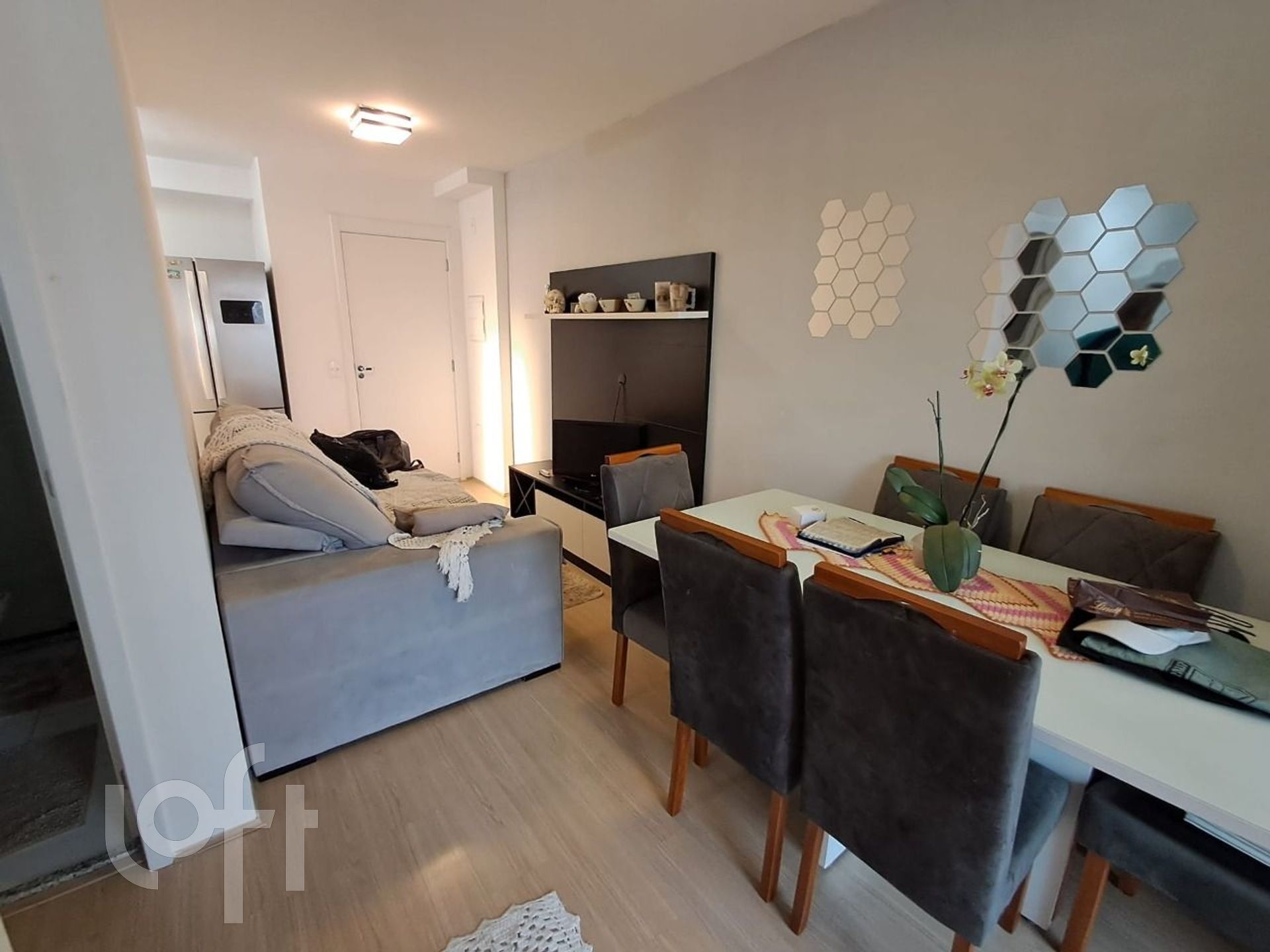 Apartamento à venda com 3 quartos, 66m² - Foto 2