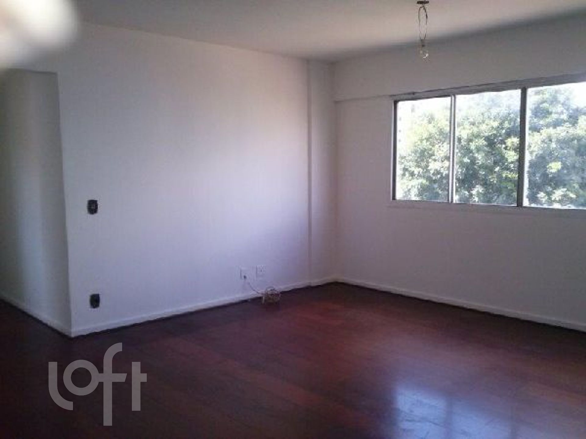 Apartamento à venda com 3 quartos, 101m² - Foto 1