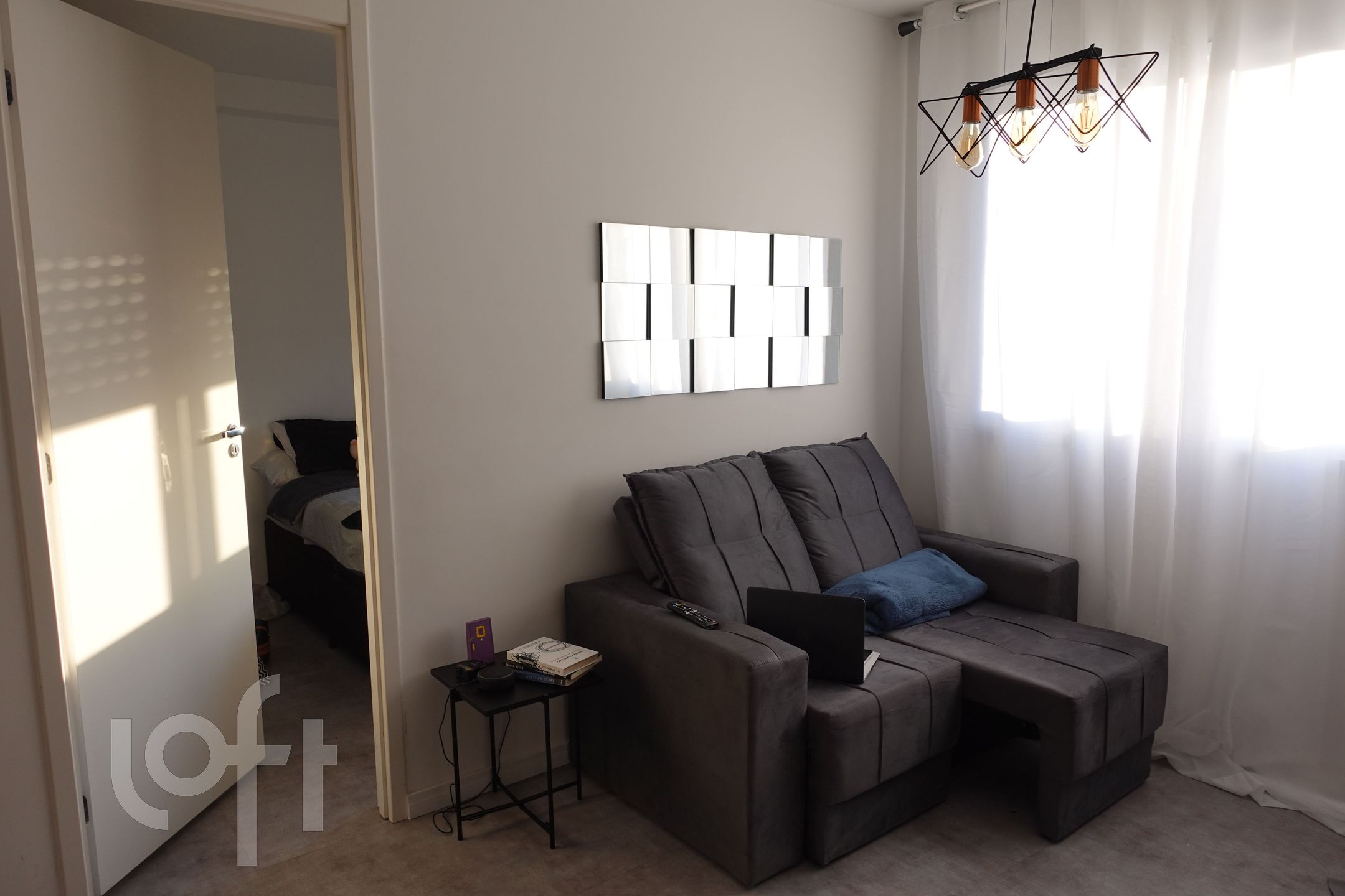 Apartamento à venda com 1 quarto, 37m² - Foto 1