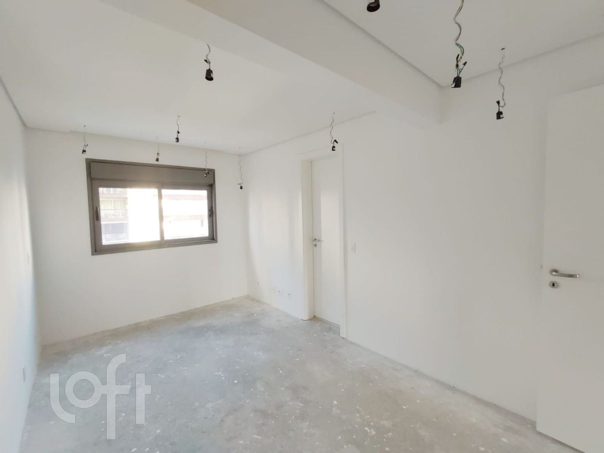 Apartamento à venda com 4 quartos, 193m² - Foto 9