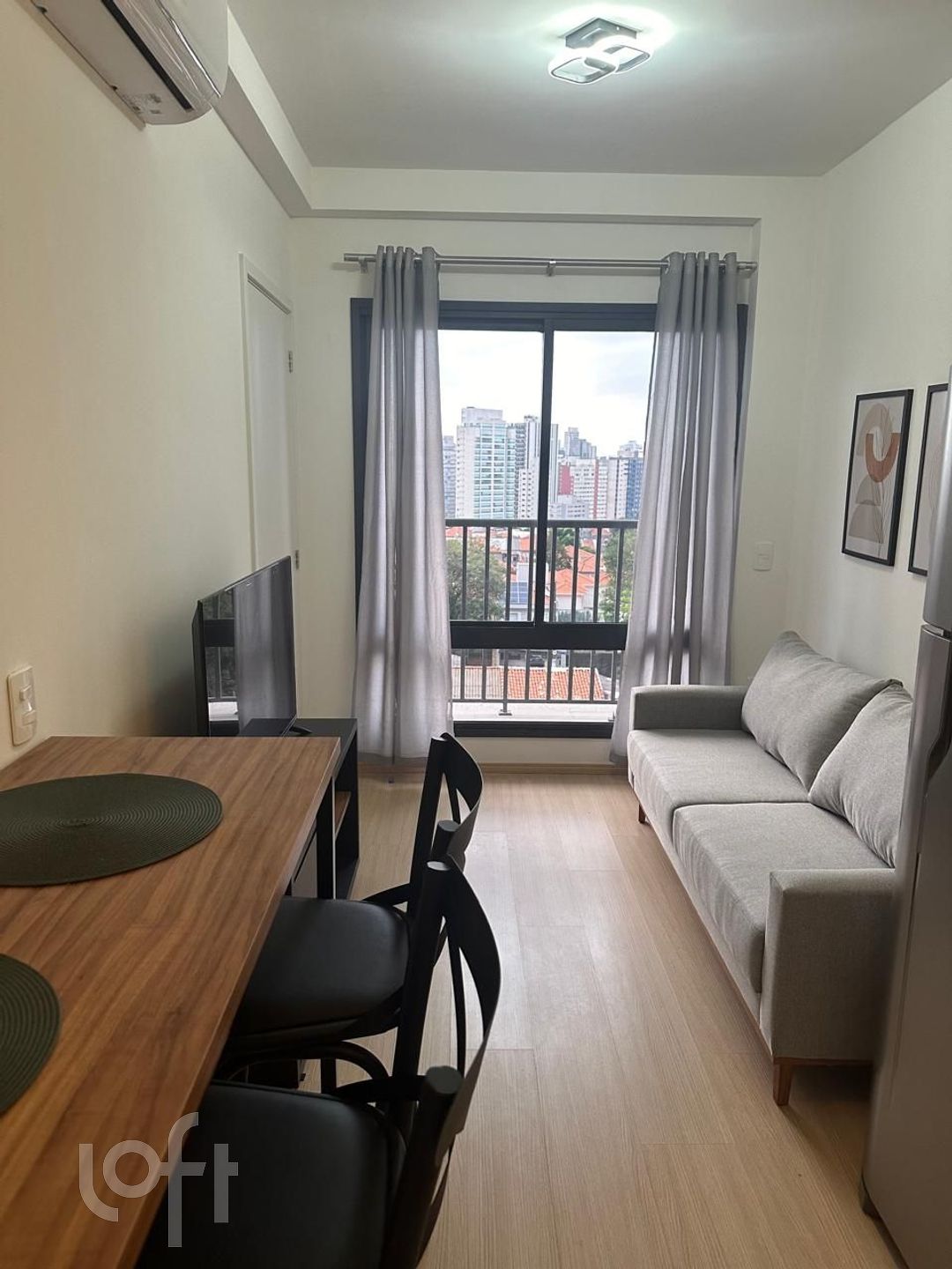 Apartamento à venda com 1 quarto, 29m² - Foto 1