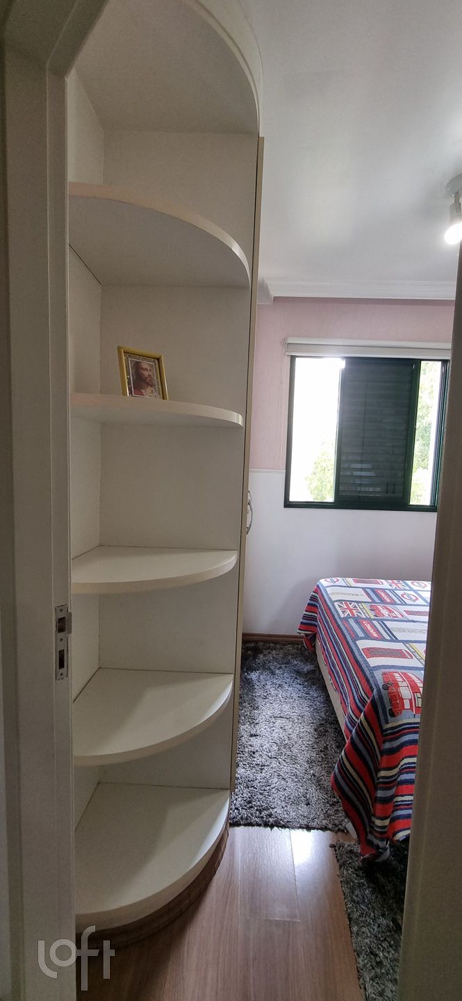 Apartamento à venda com 3 quartos, 75m² - Foto 24