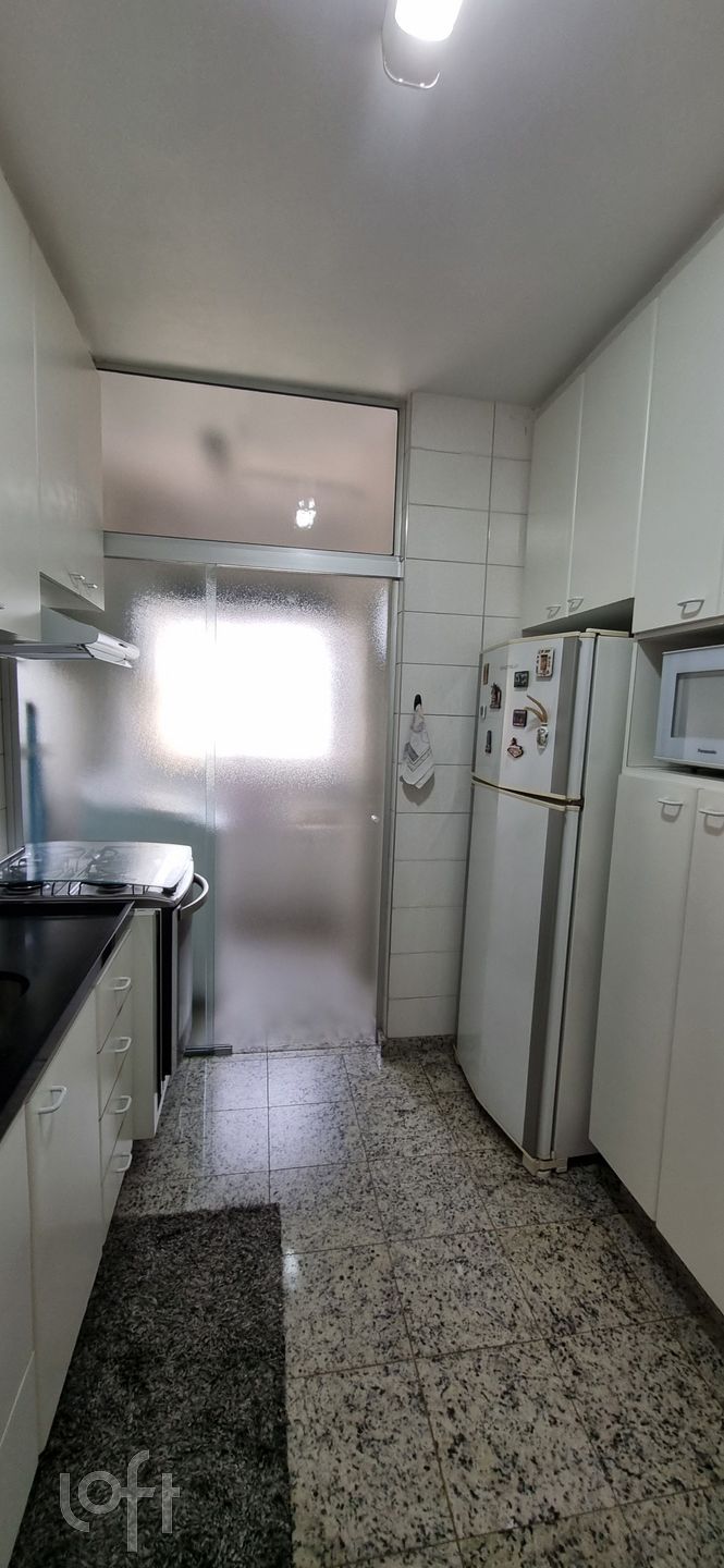 Apartamento à venda com 3 quartos, 75m² - Foto 13