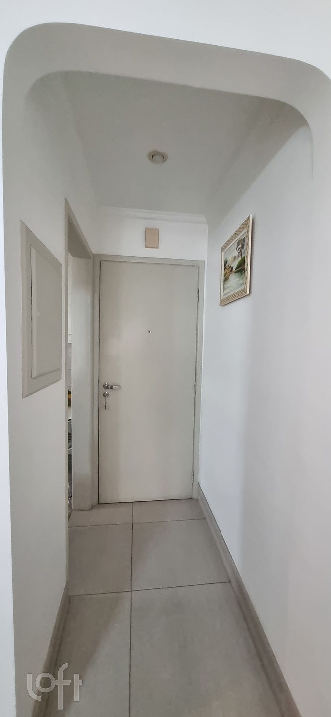 Apartamento à venda com 3 quartos, 75m² - Foto 7