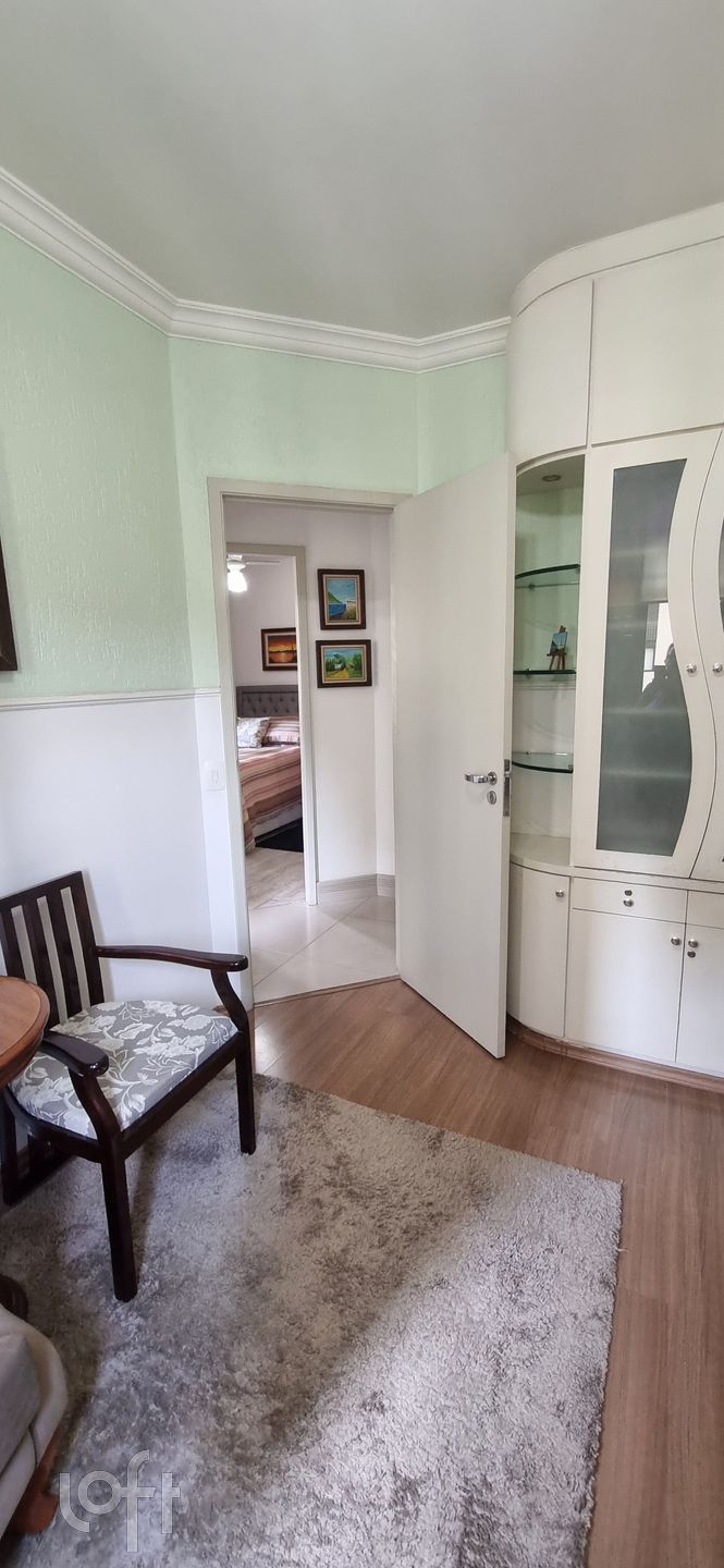 Apartamento à venda com 3 quartos, 75m² - Foto 21