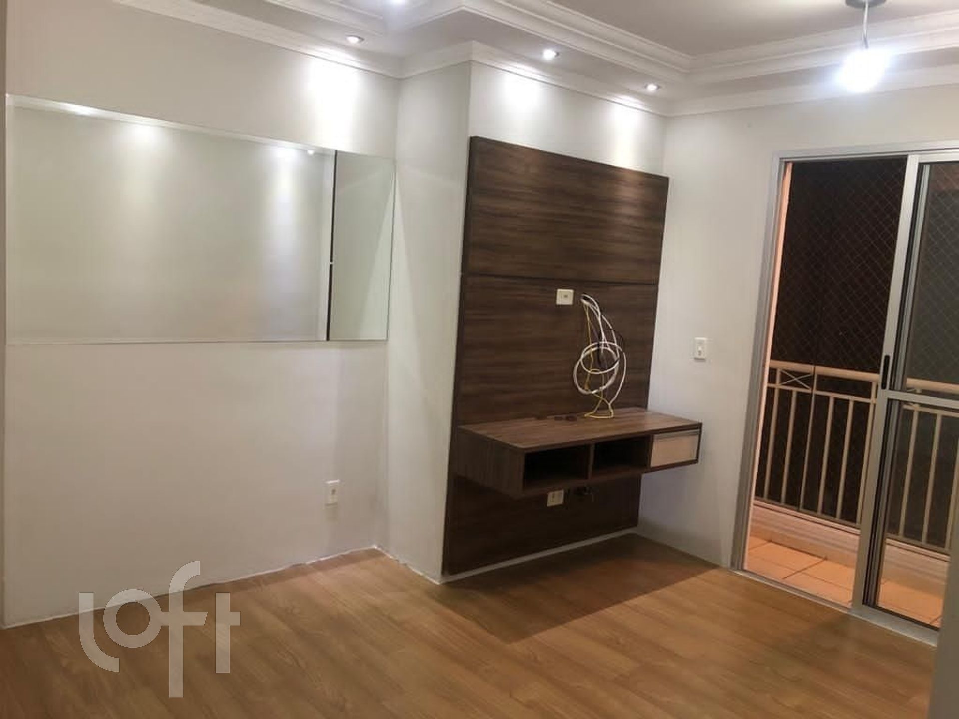 Apartamento à venda com 2 quartos, 55m² - Foto 1