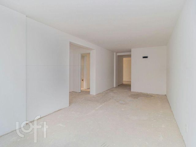 Apartamento com 83m², 2 dormitórios, 2 suítes, 2 vagas, Higienópolis em Porto Alegre