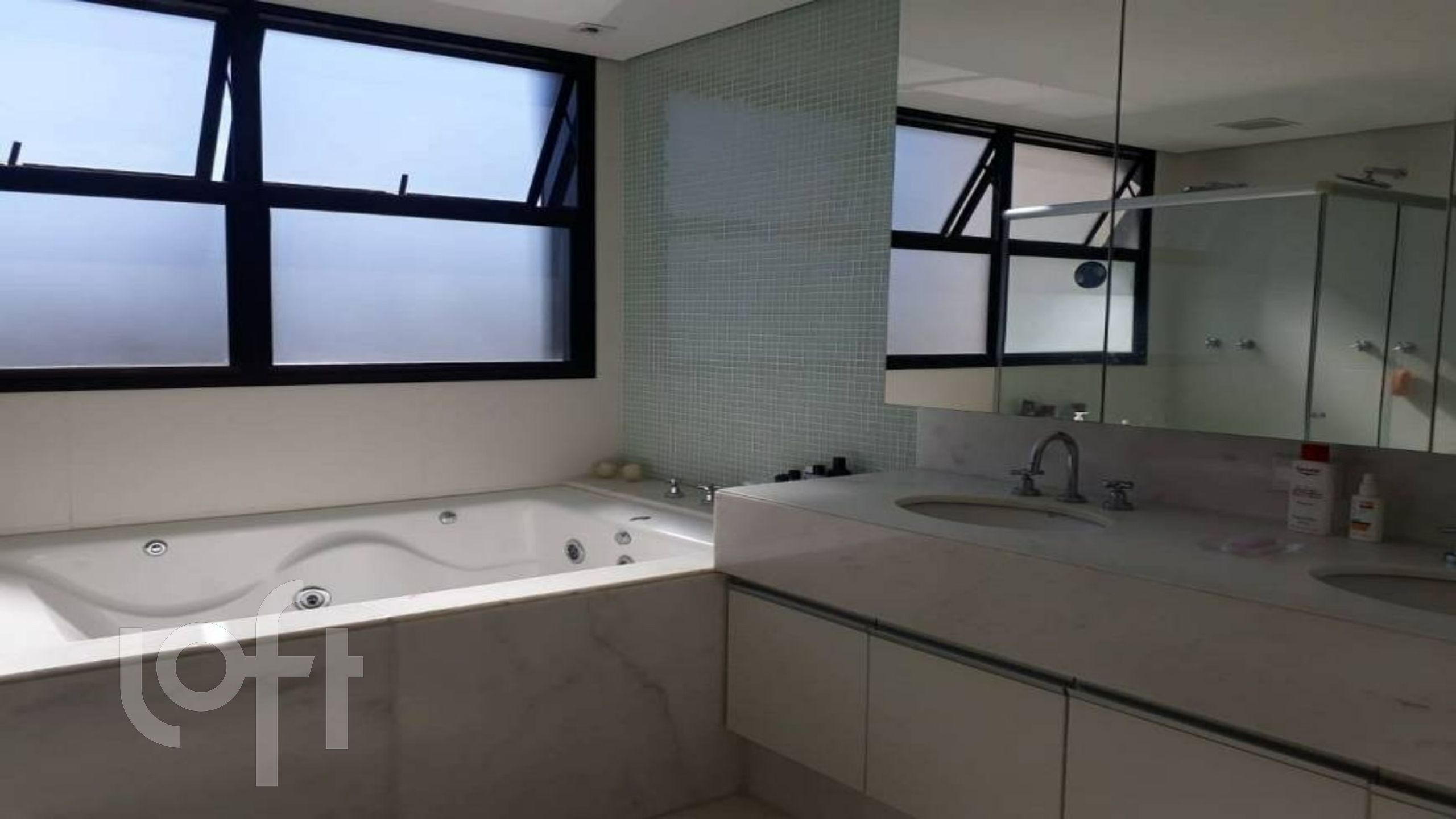 Apartamento à venda com 4 quartos, 278m² - Foto 5