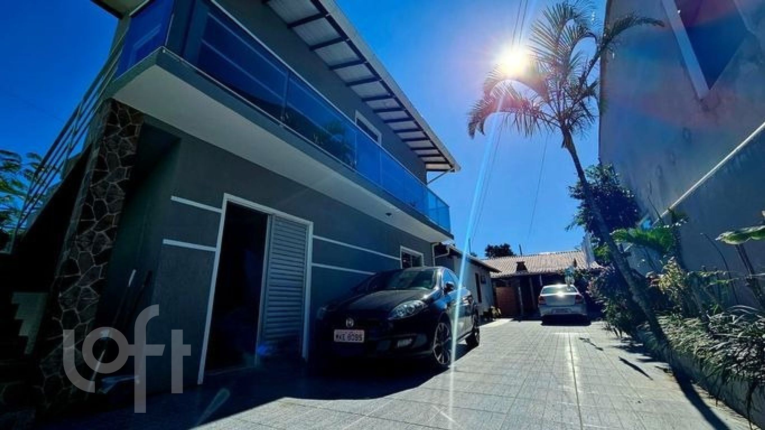 Casa Residencial com 300m², 5 quartos, no bairro São João do Rio Vermelho em Florianópolis
