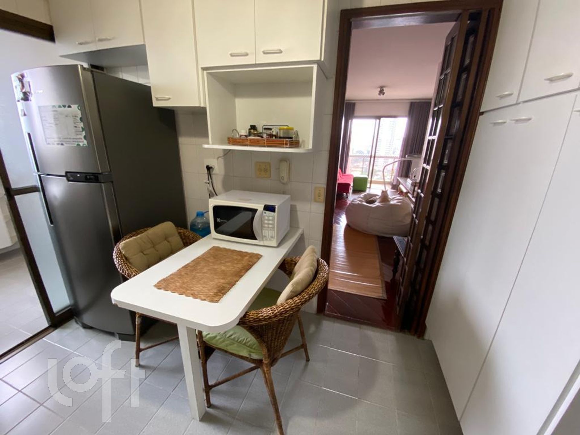 Apartamento à venda com 3 quartos, 82m² - Foto 2