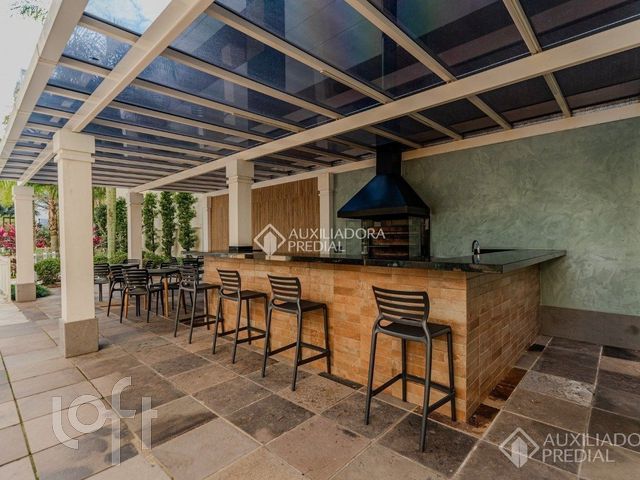 Apartamento com 108m², 3 dormitórios, 1 suíte, 2 vagas, Menino Deus em Porto Alegre