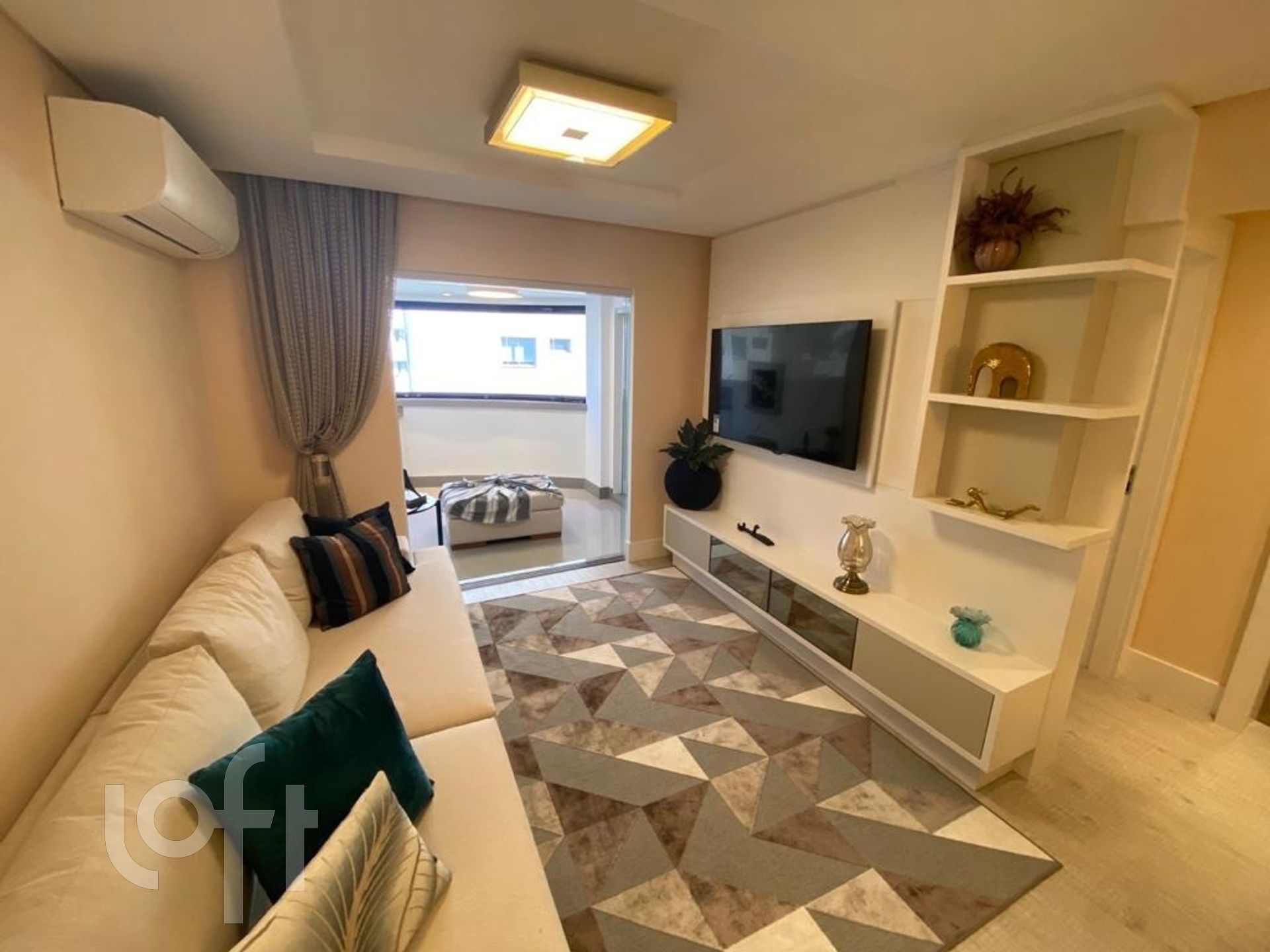 Apartamento à venda em Barra Sul com 89 m², 3 quartos, 1 suíte, 2 vagas