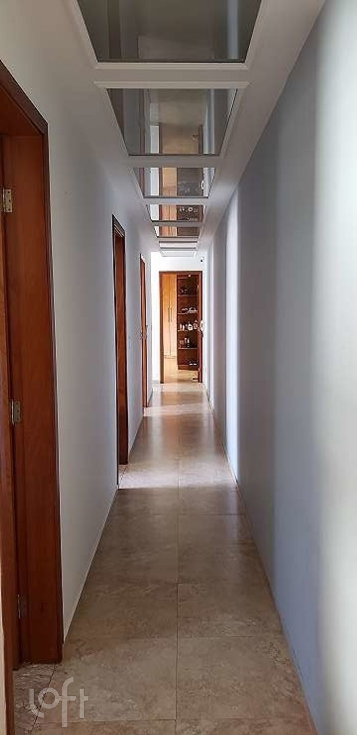 Casa à venda com 4 quartos, 210m² - Foto 11