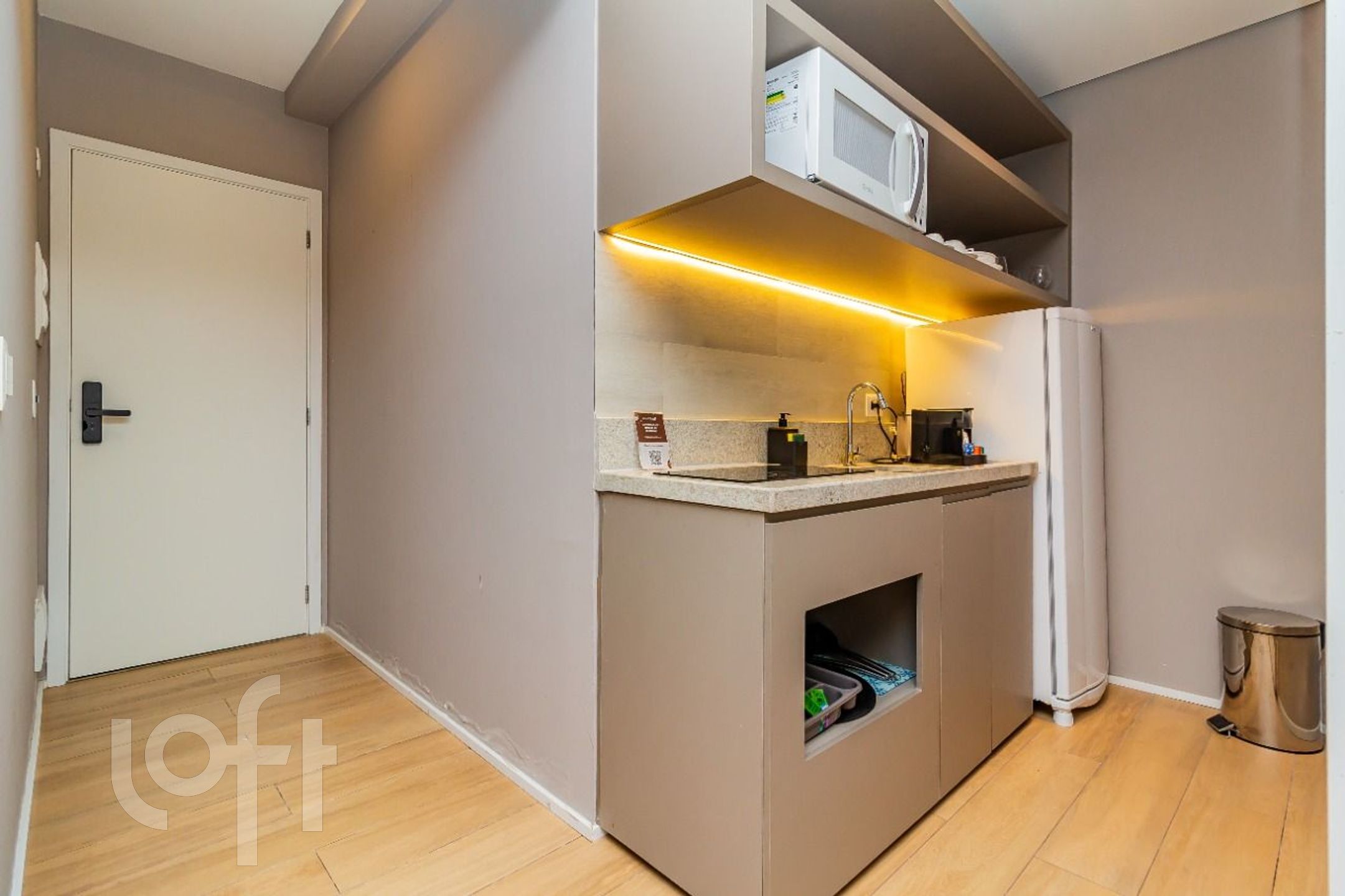 Apartamento à venda com 1 quarto, 29m² - Foto 2