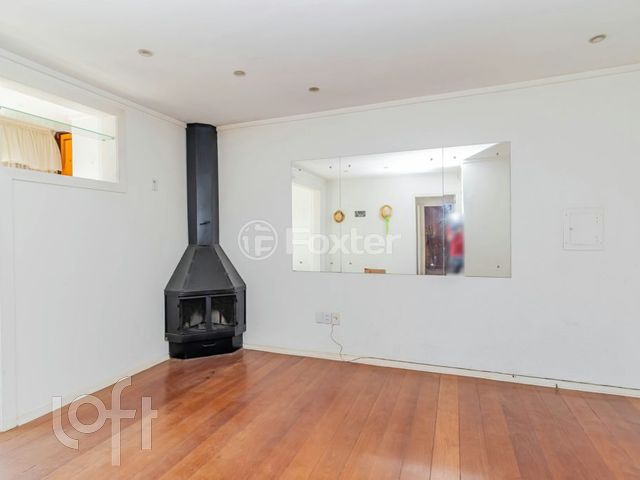 Apartamento com 86m², 2 dormitórios, 1 suíte, 2 vagas, Petrópolis em Porto Alegre