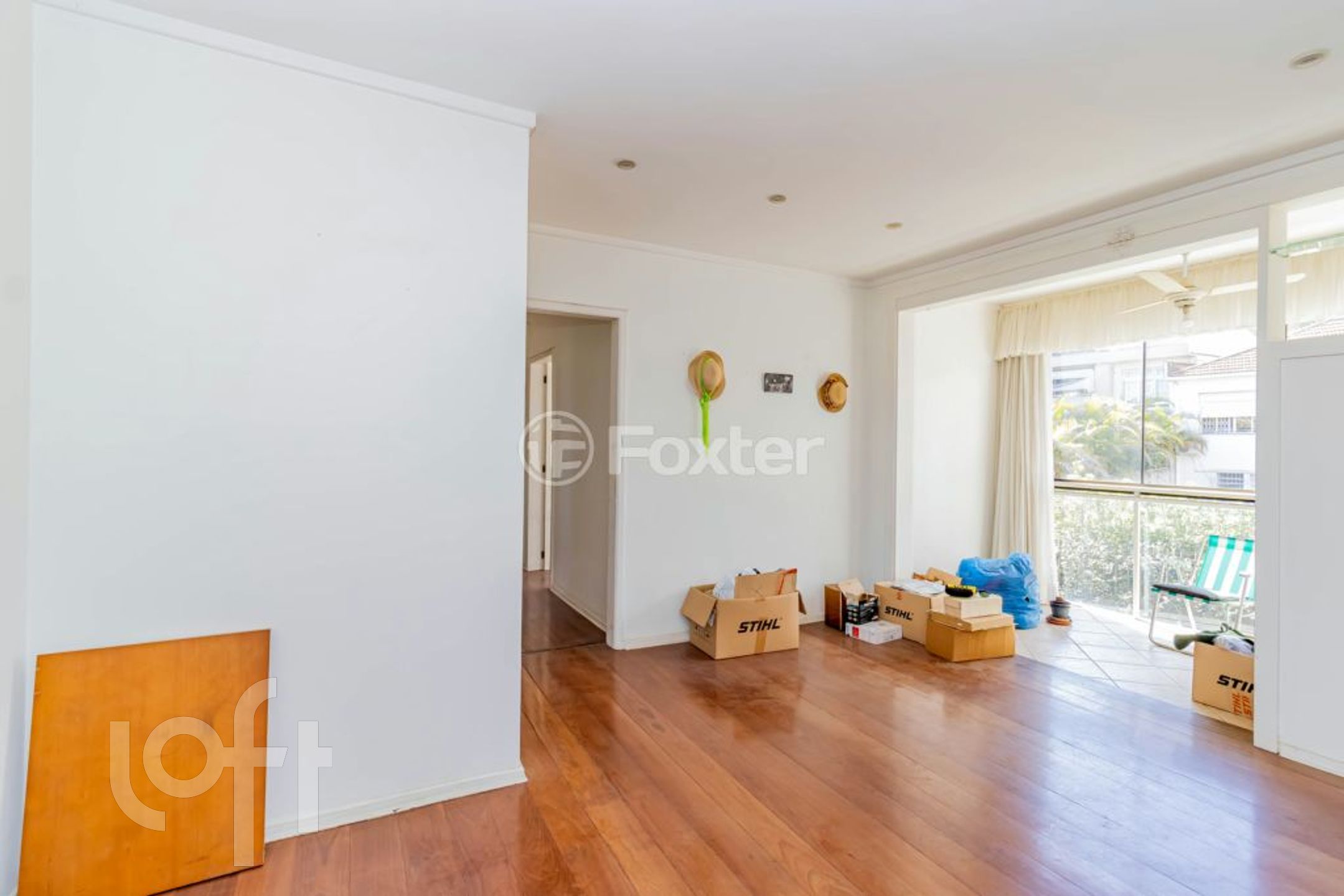 Apartamento com 86m², 2 dormitórios, 1 suíte, 2 vagas, Petrópolis em Porto Alegre