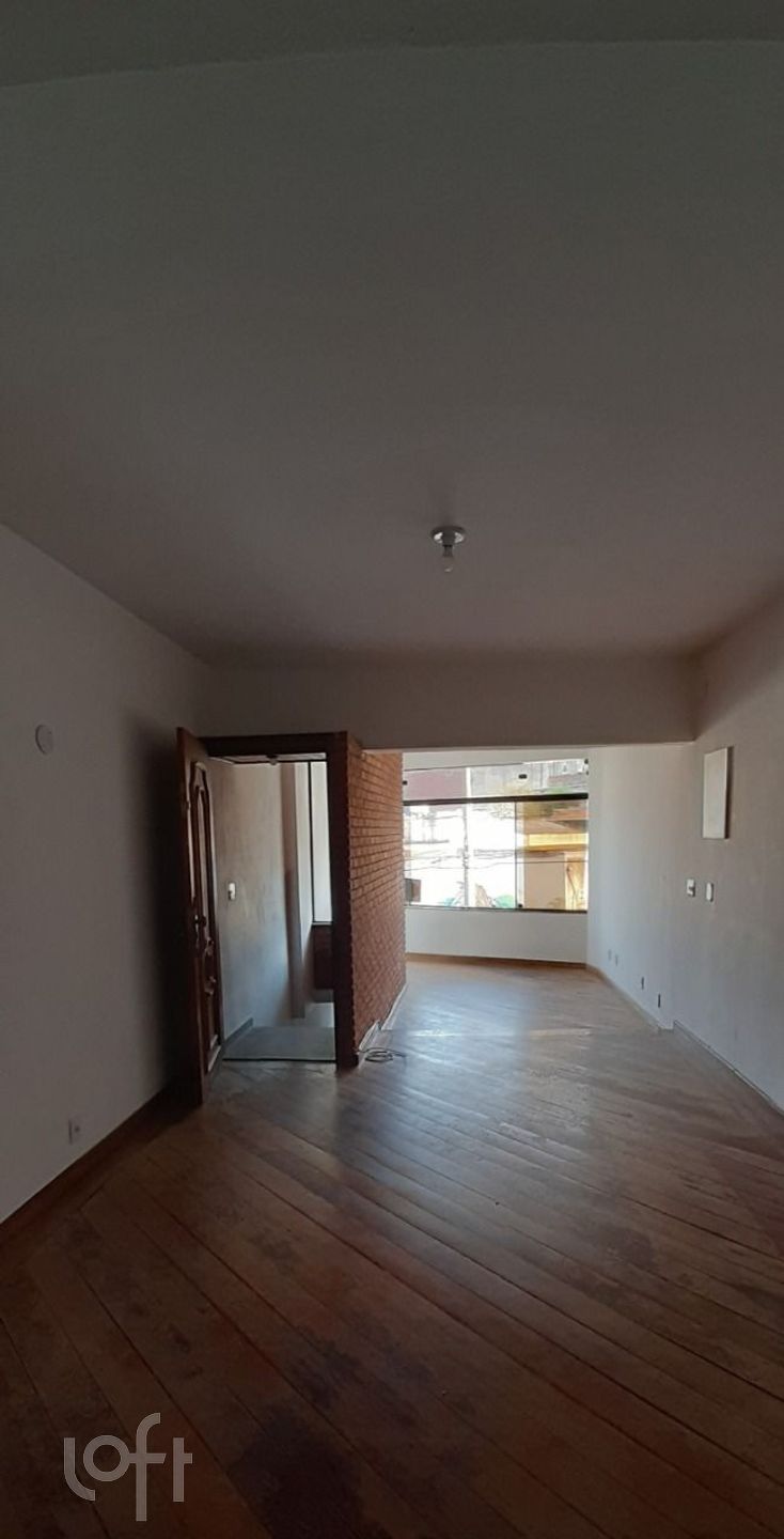 Casa à venda com 2 quartos, 200m² - Foto 1