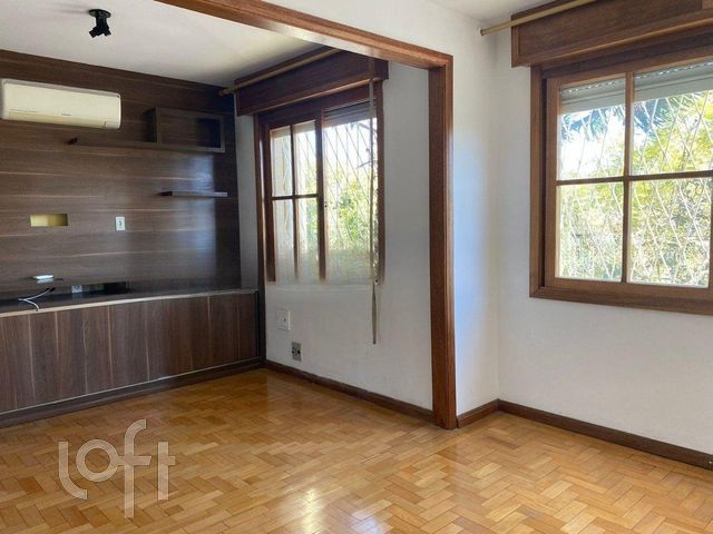 Apartamento com 84m², 3 dormitórios, 1 suíte, 1 vaga, Jardim Botânico em Porto Alegre