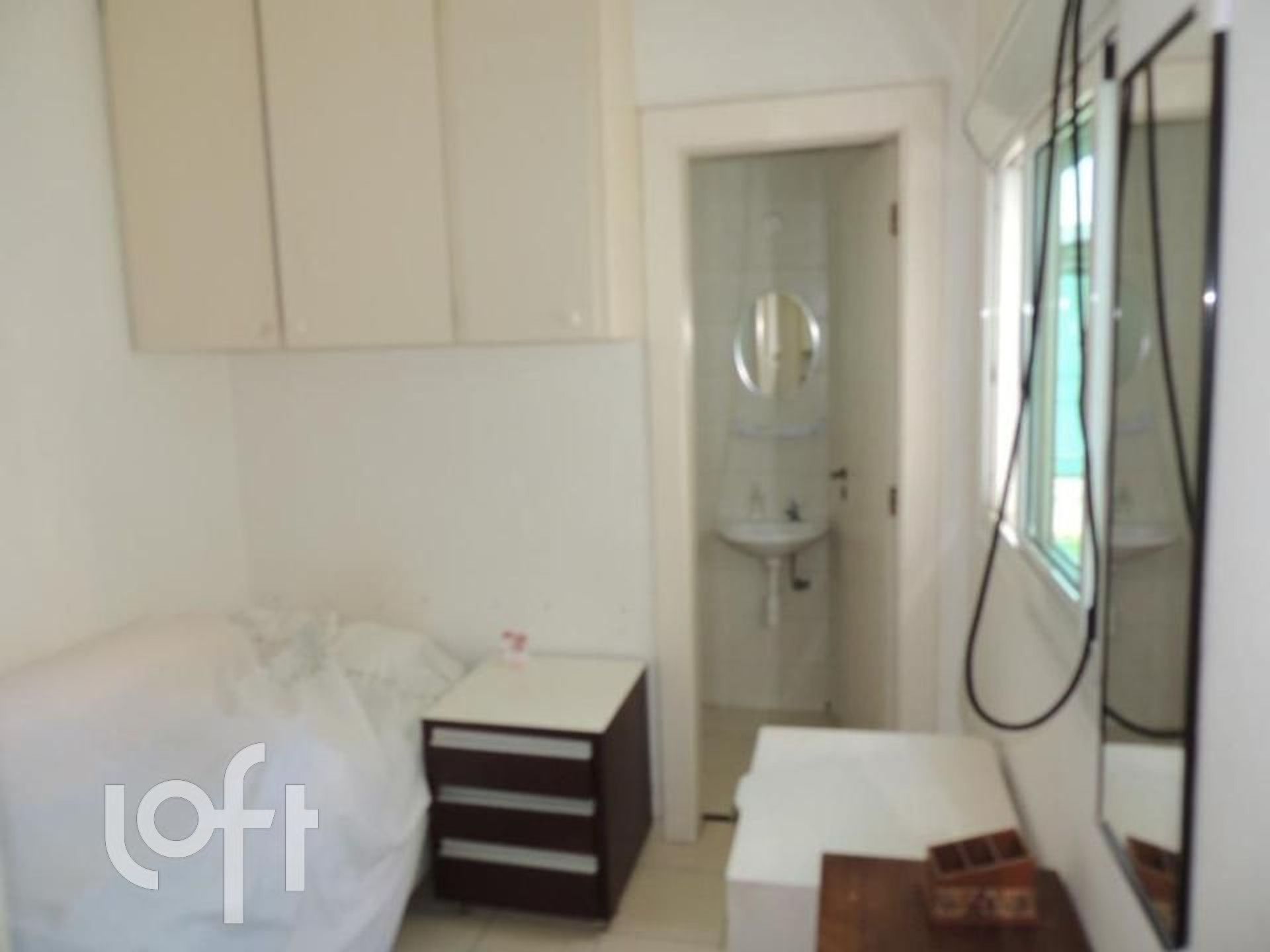 Apartamento à venda com 3 quartos, 142m² - Foto 3