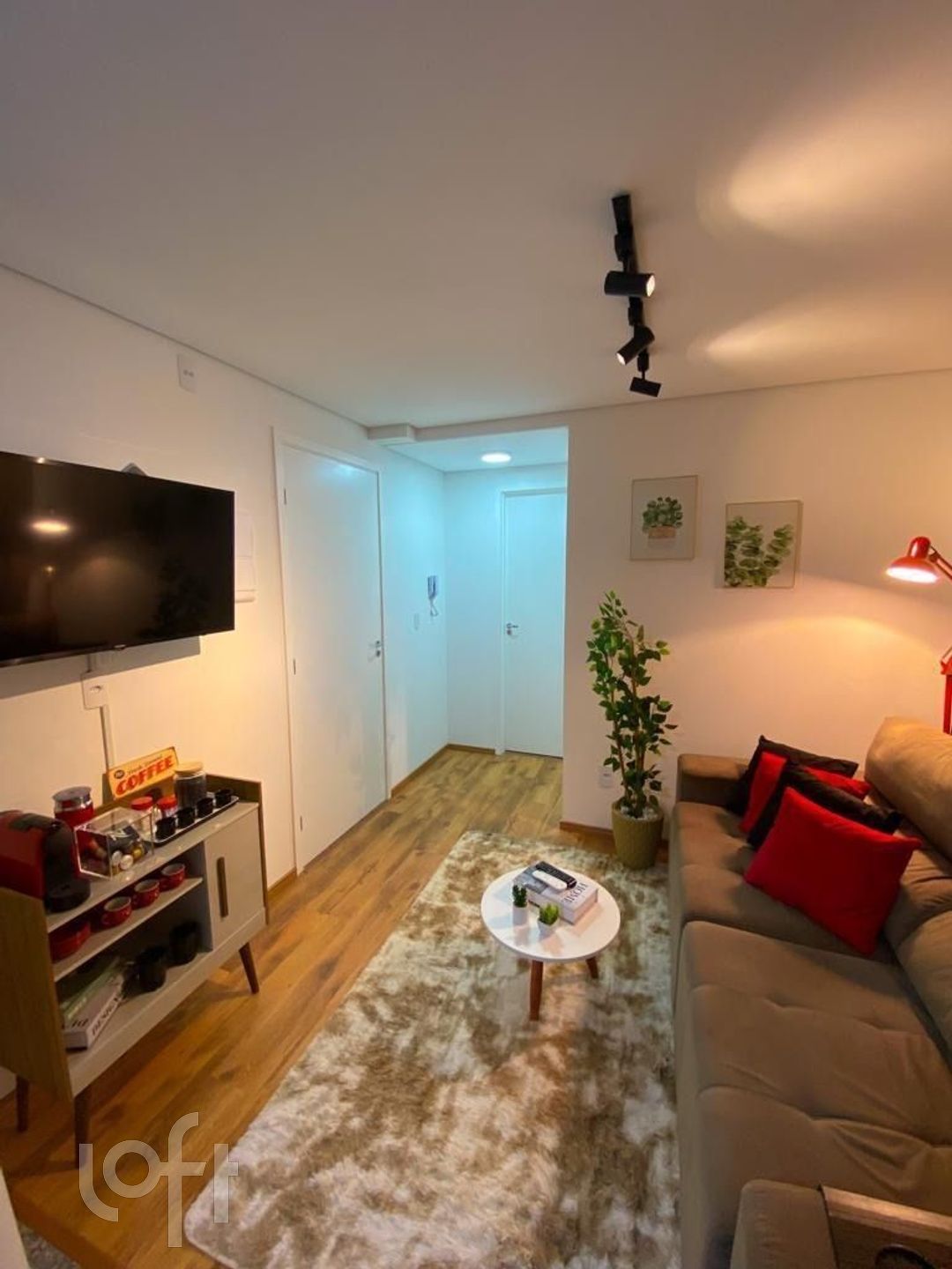 Apartamento à venda com 1 quarto, 33m² - Foto 2