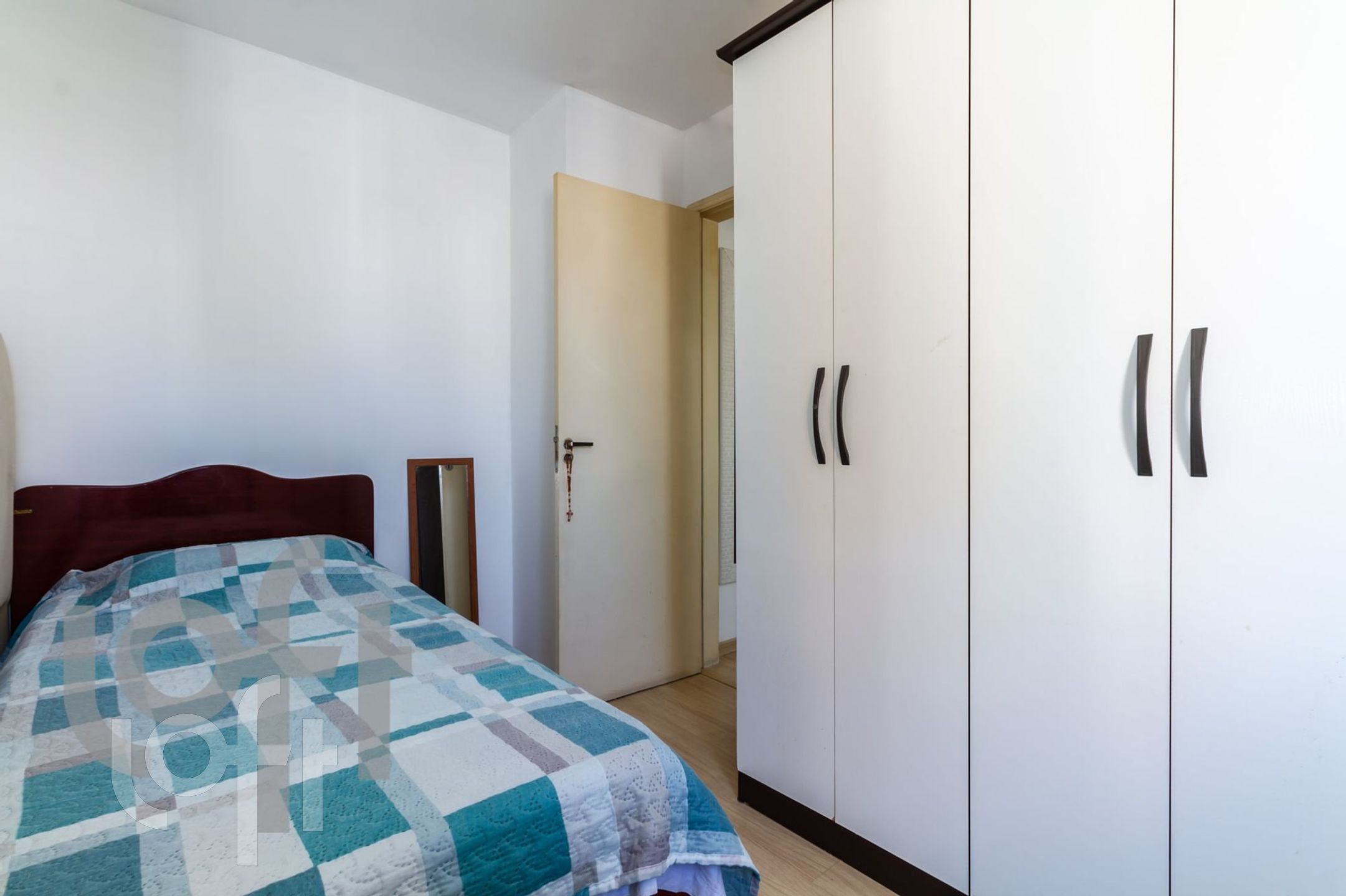 Apartamento à venda com 2 quartos, 66m² - Foto 2