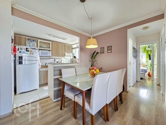 Apartamento com 68m², 3 dormitórios, 1 suíte, 1 vaga, Vila Ipiranga em Porto Alegre