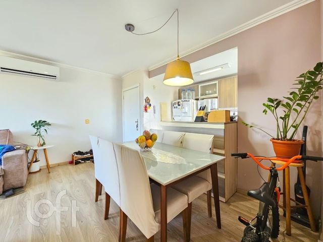 Apartamento com 68m², 3 dormitórios, 1 suíte, 1 vaga, Vila Ipiranga em Porto Alegre