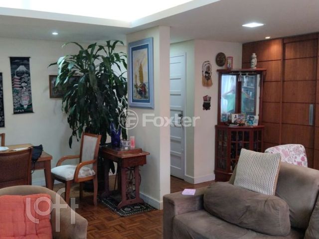 Apartamento com 115m², 3 dormitórios, 1 suíte, 1 vaga, Petrópolis em Porto Alegre