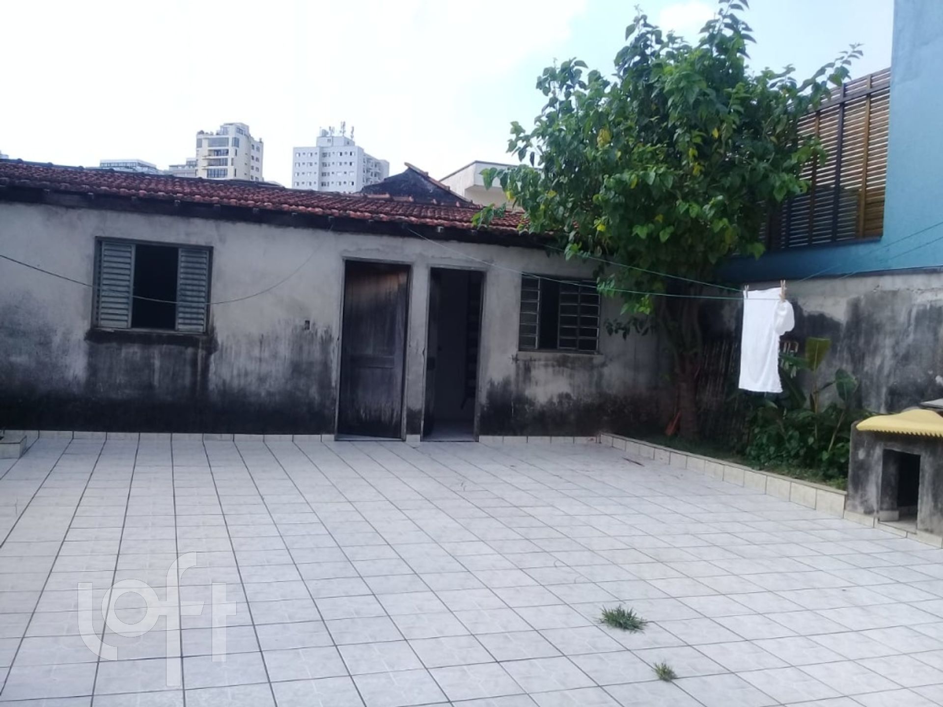 Casa à venda com 2 quartos, 300m² - Foto 4