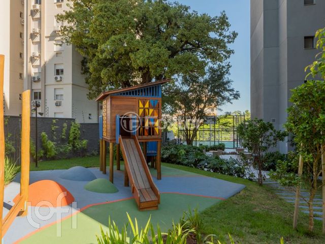 Apartamento com 227m², 3 dormitórios, 3 suítes, 4 vagas, Rio Branco em Porto Alegre