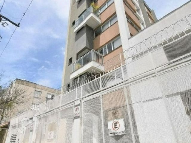 Apartamento com 71m², 2 dormitórios, 1 suíte, 1 vaga, Menino Deus em Porto Alegre