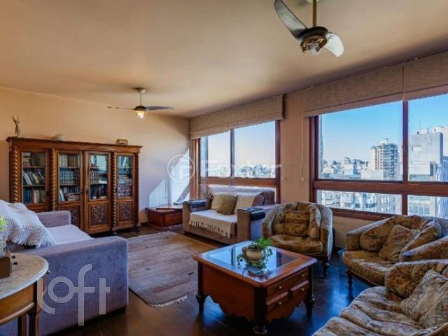 Apartamento com 157m², 3 dormitórios, 1 suíte, 3 vagas, Moinhos de Vento em Porto Alegre
