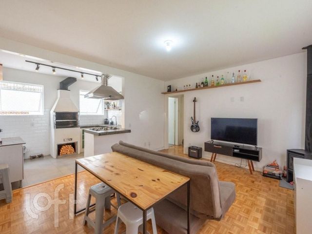 Apartamento com 74m², 2 dormitórios, 1 vaga, Rio Branco em Porto Alegre