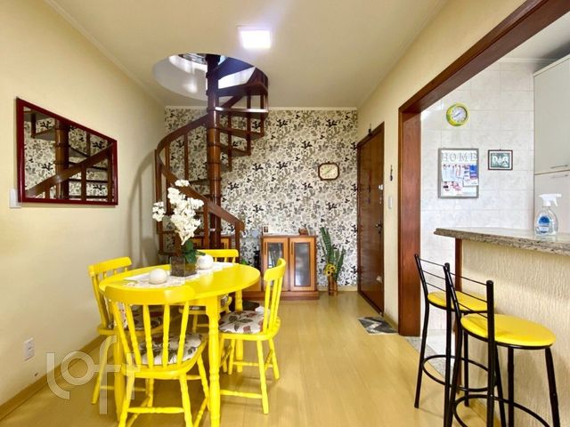 Apartamento com 131m², 3 dormitórios, 1 suíte, 1 vaga, Cristo Redentor em Porto Alegre