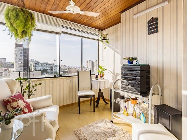 Apartamento com 131m², 3 dormitórios, 1 vaga, Cristo Redentor em Porto Alegre