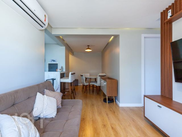 Apartamento com 65m², 2 dormitórios, 1 suíte, 1 vaga, Bela Vista em Porto Alegre