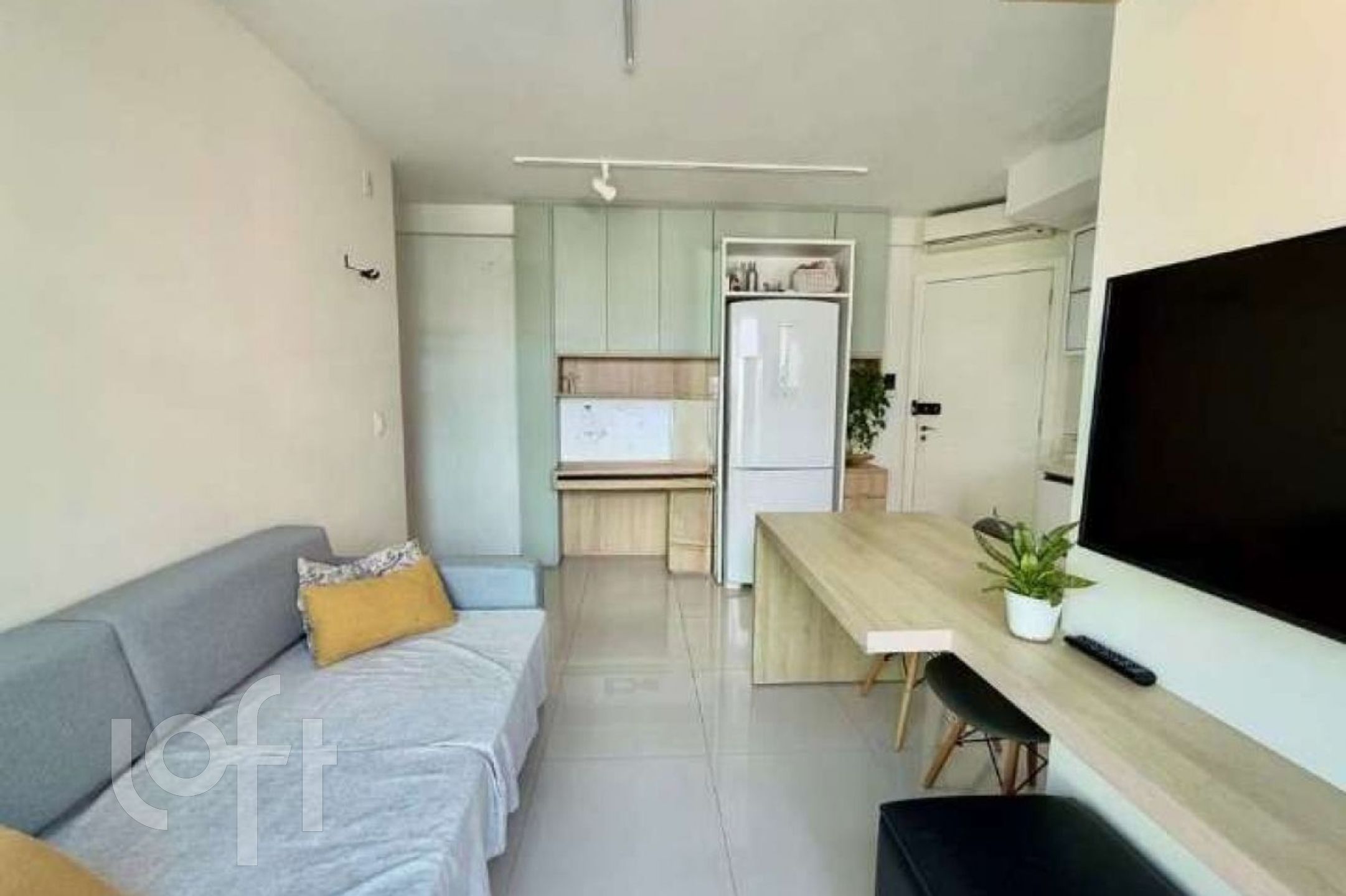 Apartamento à venda em Coqueiros com 57 m², 2 quartos, 1 suíte, 1 vaga