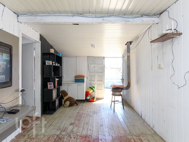 Casa com 120m², 4 dormitórios no bairro Harmonia em Canoas para Comprar